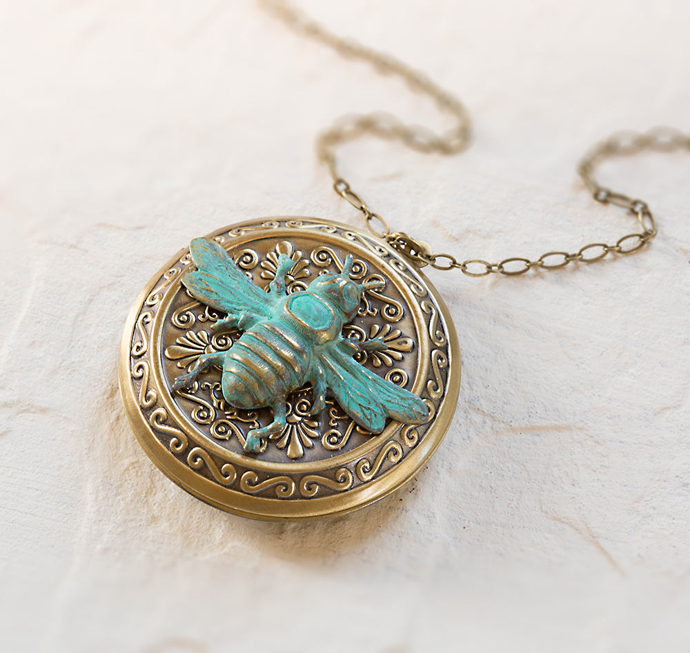 Bee Locket Necklace, Bee Jewelry Jewellery, Personalized Photo Picture Locket, Blue Verdigris Patina Round Locket, Gift for bee lover keeper