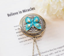 Load image into Gallery viewer, Perosnalized Butterfly Locket Necklace, Butterfly Necklace, Customized Photo Locket Picture Locket Necklace, butterfly jewelry, Gift for her
