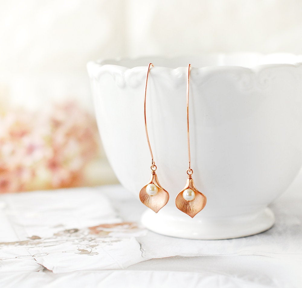 Calla Lily Earrings, Rose Gold Earrings with pearls, Long Dangle Earrings, Rose Gold Jewelry, Bridesmaid Gift, Gift for Mom Wife Girlfriend
