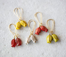 Load image into Gallery viewer, Red Tulip Earrings, Red Flower Dangle Earrings, Gold Etched Glass Tulip, Gift for Daughter, Gift for Girlfriend, Gift for wife,
