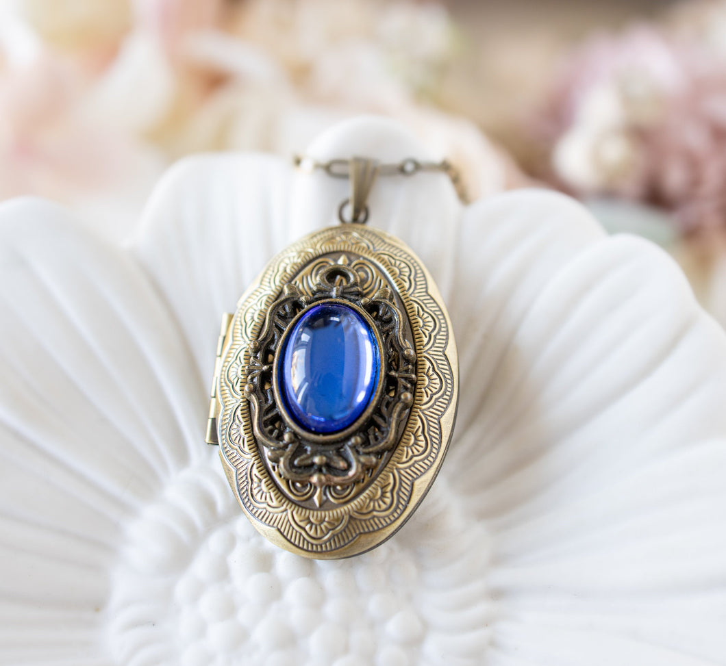 Personalized Photo Locket Necklace, Art Deco Locket, Vintage Sapphire Blue Jewel Pendant, September Birthstone, Christmas Gift for Mom Women