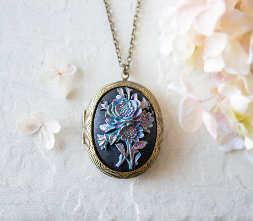 Purple Blue Flower Cameo Locket Necklace, Personalized Photo Locket Necklace, Large Oval Locket,  Birthday Gift for Mom Daughter Wife Sister