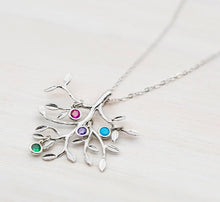 Load image into Gallery viewer, Personalized Silver Family Tree Necklace for Mom, Mother&#39;s Day Gift, Birthstone Necklace, Mom Jewelry, Gift for Mom Mother Wife Grandma
