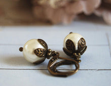 Load image into Gallery viewer, Creamy ivory Pearls Drop Earrings Pearl Dangle Earrings Antique Brass Leaf  Vintage Style Wedding Bridal Earrings Lever-back June Birthstone
