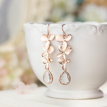 Load image into Gallery viewer, rose gold trio flowers clear crystal earrings
