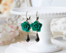 Load image into Gallery viewer, Emerald Green Earrings, Dark Green Flower Black Teardrop Pearl Dangle Earrings, Emerald Green Wedding, Leaverback Earrings, Gift for Her
