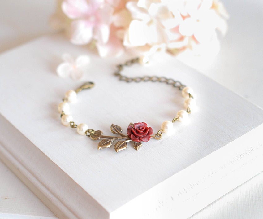 Red Rose Flower Brass Leaf Branch Beaded Cream Ivory Pearl Bracelet, Flower Girl Gift, Bridesmaid Bracelet, Wedding Jewelry, Gift for Her