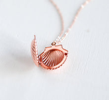 Load image into Gallery viewer, Rose Gold Seashell Locket Necklace, Sea Shell Locket Necklace, Mermaid Locket, Beach Wedding Jewelry, Rose Gold Jewelry, Valentines day gift
