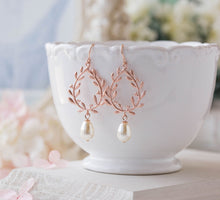 Load image into Gallery viewer, Rose Gold Bridal Earrings, Bridesmaid Earrings, Rose Gold Wedding Jewelry, Cream White Pearls Leaf Laurel Wreath Earrings, Bridesmaids Gift
