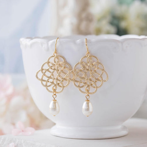 Cream Teardrop Pearl Gold Knotted Filigree Earrings