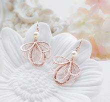 Load image into Gallery viewer, Rose Gold Bridal Earrings with White Cream Pearls, Rose Gold Wedding Jewelry, Bridesmaid Earrings, Bridesmaid Gift, Maid of Honor Gift
