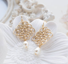 Load image into Gallery viewer, Gold Celtic Knot Filigree Cream White Teardrop Pearls Earrings
