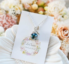 Load image into Gallery viewer, Blue Pearl Pendant Silver Honey Bee Charm Necklace, Bee Jewelry, Jewelry Gift for Bee Lover Mom Grandma Sister, Gift for Her
