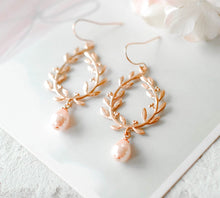 Load image into Gallery viewer, Rose Gold Leaf Wreath Earrings with Blush Pink Teardrop Pearls, Wedding Jewelry, Bridal Earrings, Bridesmaid Gift, Rose Gold Jewelry
