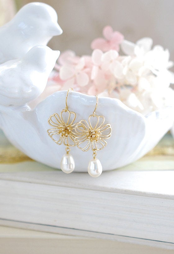 Gold Flower Cream White Pearls Dangle Earrings, Bridal Earrings, Wedding Earrings, Teardrop Pearl Dangle Earrings, Bridesmaid Earrings