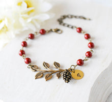 画像をギャラリービューアに読み込む, Personalized Initial Dark red Maroon Pearls Bracelet with Pinecone charm leaf branch, Perosnalized Jewelry, Gift for mom daughter sister
