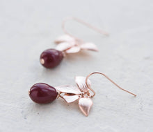 Load image into Gallery viewer, Rose Gold Flower Earrings, Dark Red Wine Maroon Burgundy Pearl Earrings, Rose Gold Jewelry, Wine Wedding Bridesmaid Gift, Gift for mom wife
