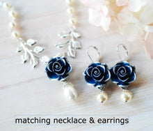 画像をギャラリービューアに読み込む, Navy Blue Earrings in Silver, Dark Blue Rose Flower Cream White Pearl Lever back Earrings, Vintage Wedding Bridesmaid Gift, Gift for Her
