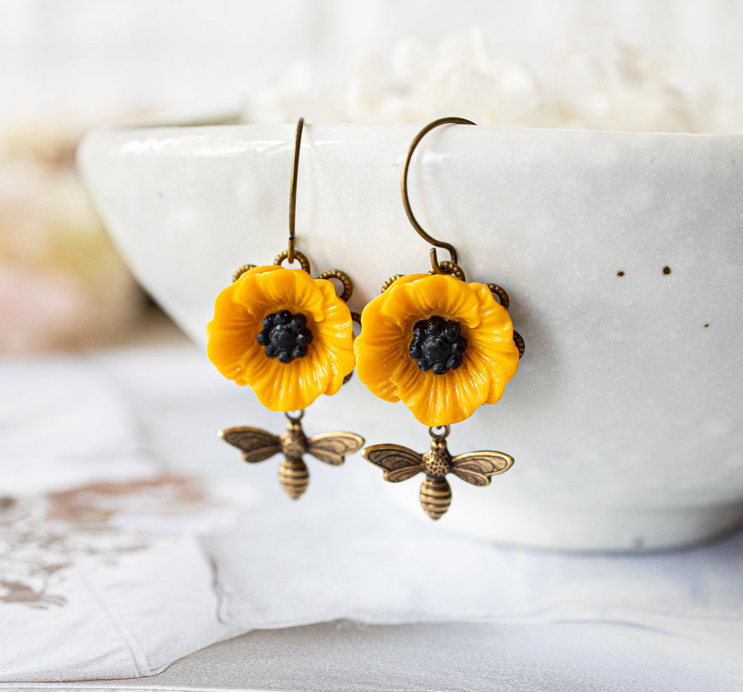 Yellow Poppy Flower Honey Bee Earrings, Mustard Yellow Black flower earrings, Spring Summer Jewelry, Gift for Girls Women, Vintage Style