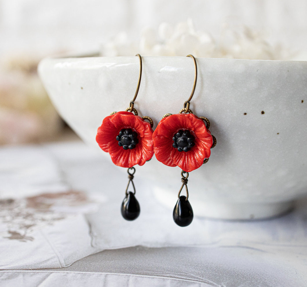 Poppy Flower Earrings, Red Flower Black Teardrop Glass Bead Dangle Earrings, Red and Black, Vintage Style, Gift for Her