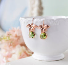 Load image into Gallery viewer, Rose Gold Peridot Green Earrings, Flower Dangle Earrings, Light Green Glass Drop Earrings, Bridesmaid Gift, August Birthstone, Gift for Her
