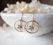 Load image into Gallery viewer, White Enamelled Daisy Flower Earrings, Gold Textured Hoop Earrings,nGift for daughter Sister girlfriend, flower girl gift
