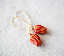 Load image into Gallery viewer, Red Tulip Earrings, Red Flower Dangle Earrings, Gold Etched Glass Tulip, Gift for Daughter, Gift for Girlfriend, Gift for wife,
