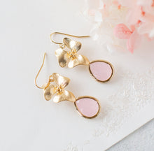 Load image into Gallery viewer, Gold and Blush Pink Earrings, Flower Dangle Earrings, Soft Pink Drop Earrings, Blush Wedding Bridesmaid Earrings, Gift for daughter sister
