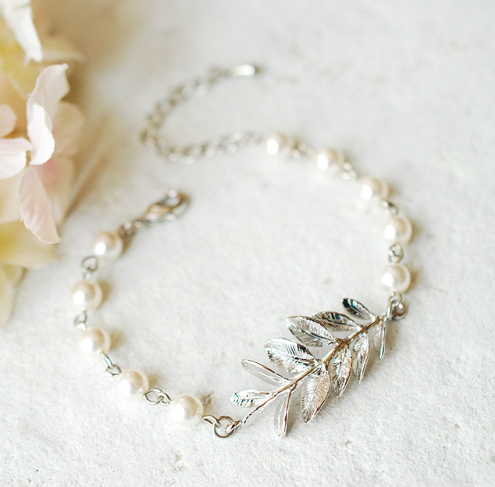 Silver Leaf Bracelet, Adjustable Pearl Bracelet, Olive Branch, Silver Bridal Jewelry, Wedding Jewelry, Bridesmaid Gift Idea