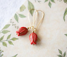 Load image into Gallery viewer, Red Tulip Earrings, Red Flower Dangle Earrings, Gold Etched Glass Tulip, Gift for Daughter, Gift for Girlfriend, Gift for wife,
