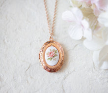 Load image into Gallery viewer, Rose Gold Locket Necklace, Vintage Pink Rose Cameo Locket, Rose Gold Jewelry, Personalized Photo Locket, Gift for Girlfriend, Gift for Her
