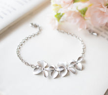 Load image into Gallery viewer, Silver Flowers Bracelet, Bridal Bracelet, Silver Bridal Jewelry, Bridesmaid Bracelet, Flower Girl Bridesmaid Gift, Adjustable Bracelet
