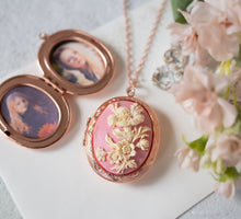 Load image into Gallery viewer, Rose Gold Locket Necklace with Pink Ivory Floral Cameo and Persoanlized Photos, Large Rose Gold Oval Locket Necklace, Gift for mom Wife
