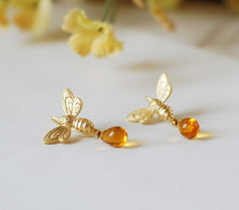画像をギャラリービューアに読み込む, 18K Gold Bee and Honey Drop Earrings. Spring Summer Earrings.
