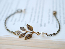 Load image into Gallery viewer, Brass Leaf Bracelet. Antiqued Brass Leaf Branch and Cream Pearl Bracelet. Bridesmaids Bracelet, Vintage Wedding Woodland Wedding Bracelet
