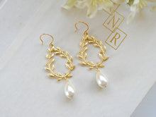 Load image into Gallery viewer, Gold Laurel Wreath Cream White Teardrop Pearls Earrings. Bridal Earrings. Bridesmaid Earrings
