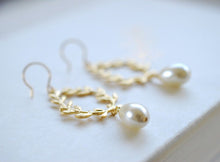 Load image into Gallery viewer, Gold Laurel Wreath Cream White Teardrop Pearls Earrings. Bridal Earrings. Bridesmaid Earrings
