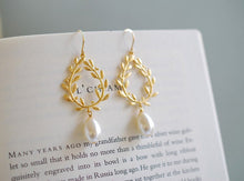 Load image into Gallery viewer, Gold Laurel Wreath Cream White Teardrop Pearls Earrings. Bridal Earrings. Bridesmaid Earrings
