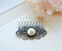 画像をギャラリービューアに読み込む, Pearl Hair Comb, Vintage Cream White Pearl Cabochon Antique Brass Filigree Bridal Hair Comb, Wedding Hair Comb, Victorian Art Nouveau
