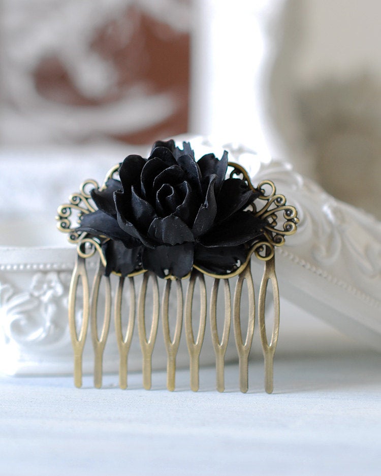 Black Rose Flower Hair Comb. Goth Gothic Hair Accessory, Black Wedding Bridal Hair Comb, Gothic Wedding Hair Accessory, Holloween