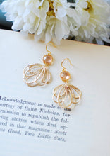 Load image into Gallery viewer, Light Peach Champagne Dangle Earrings, Drop Earrings, Gold Feather Earrings, Wedding Earrings, Bridesmaid Gift, Wedding Jewelry
