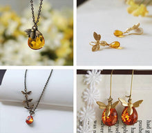 画像をギャラリービューアに読み込む, Bee Necklace Brass honey Bees Topaz Glass Jewel honey drop Necklace Bee Jewelry Christmas Gift for women girl Gift for mom wife her
