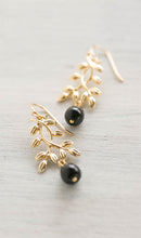 Load image into Gallery viewer, Gold Lead Branch Earring with Black Teardrop Pearls
