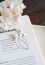 Load image into Gallery viewer, Silver Orchid Flower Cream White Teardrop Pearls Earrings. Bridal Earrings.
