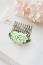 画像をギャラリービューアに読み込む, Mint Green Rose Flower Hair Comb, Mint Wedding Hair Accessory, Antiqued Brass Filigree Hair Comb, Bride Bridal Hair Comb, Bridesmaid Gift
