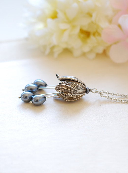 Tulip Necklace, Grey Gray Teardrop Pearls Silver Tulip Pendant Necklace, Tulip Jewelry, Vintage Style Flower Necklace, Gift for Mom Wife