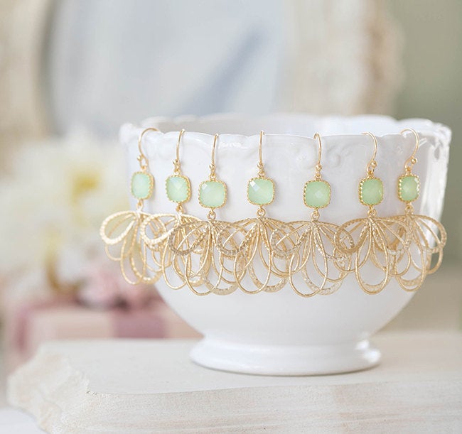 Mint and Gold Earrings, Mint Green Glass Stone Gold Filigree Dangle Earrings, Mint Wedding Jewelry, Bridesmaid Earrings, Maid of Honor Gift