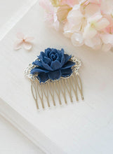 画像をギャラリービューアに読み込む, Navy Blue Rose Flower Silver Bridal Hair Comb Silver Filigree Dark Blue Floral Hair Comb Navy Blue Wedding Hair Accessory Bridesmaid Gift
