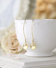 Load image into Gallery viewer, Gold Calla Lily Earrings with pearls, Calla Lily Jewelry, Bridal Earrings. Wedding Jewelry. Gift for Mom Wife Girlfriend Sister
